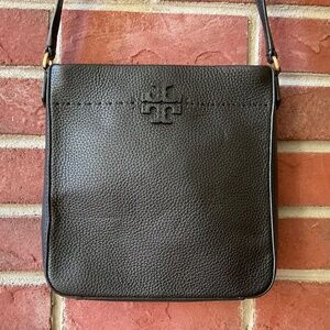 NEW Tory Burch Devon Black Pebble Leather Swingpack Crossbody Bag NWOT